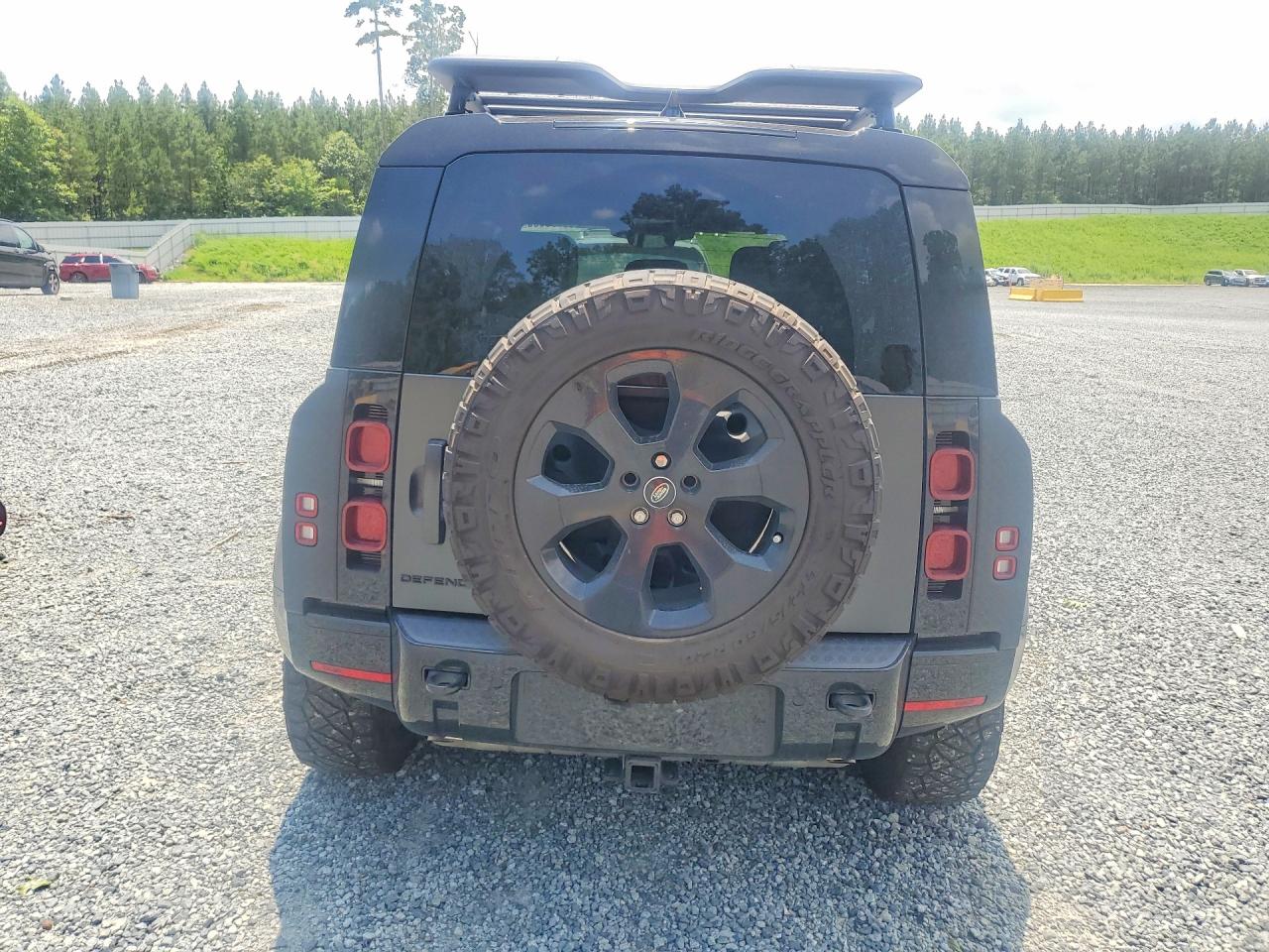 2025 LAND ROVER DEFENDER