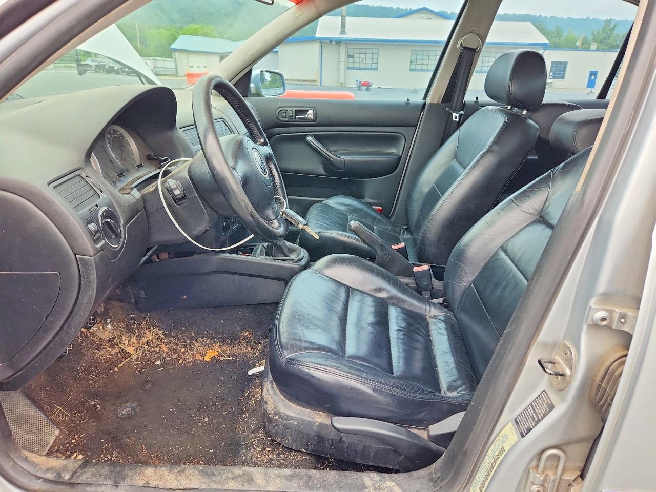2004 VOLKSWAGEN JETTA