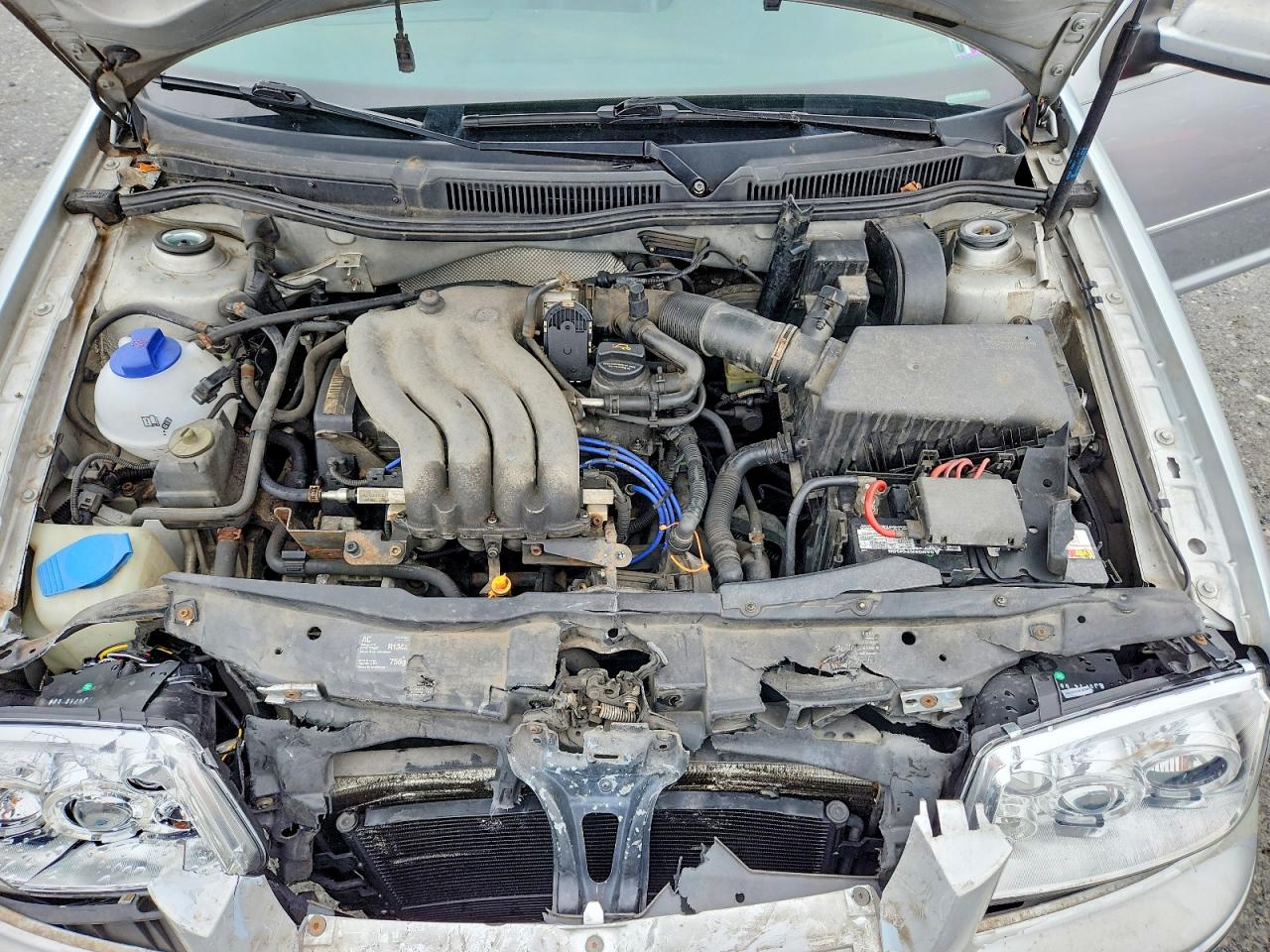 2004 VOLKSWAGEN JETTA