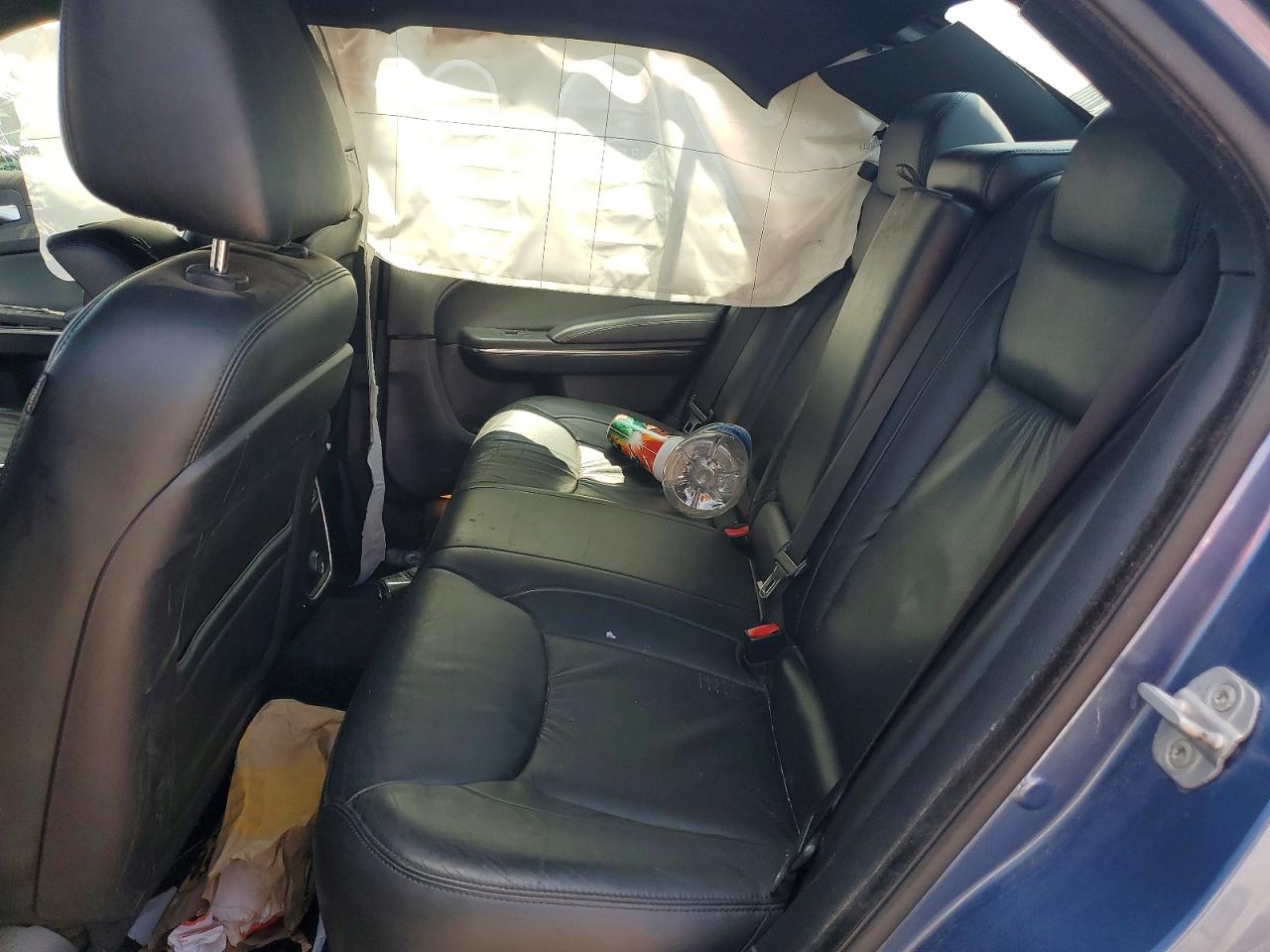 2011 CHRYSLER 300