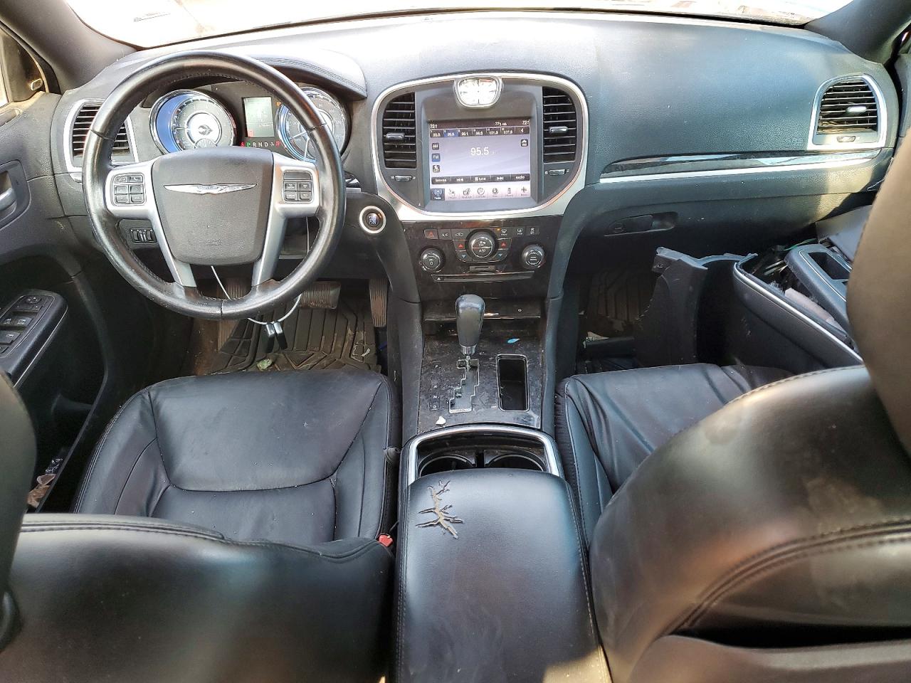 2011 CHRYSLER 300