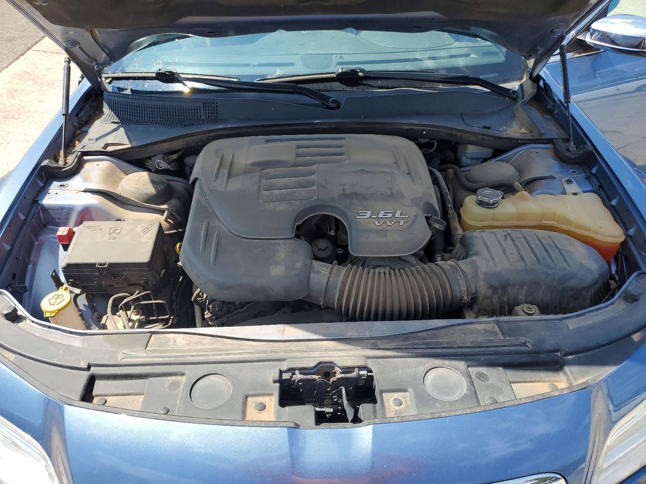 2011 CHRYSLER 300