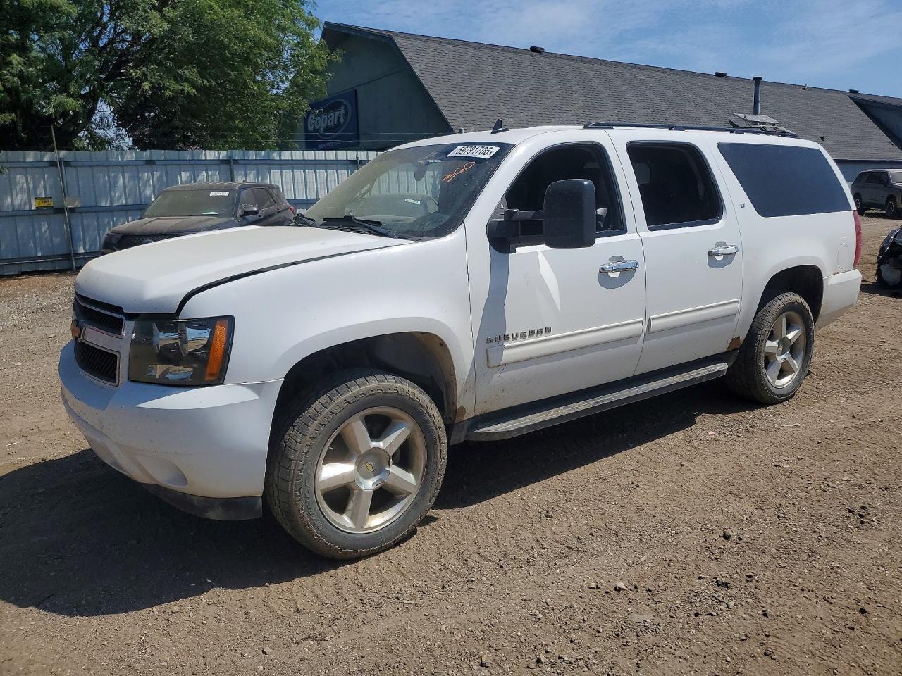 2011 CHEVROLET SUBURBAN