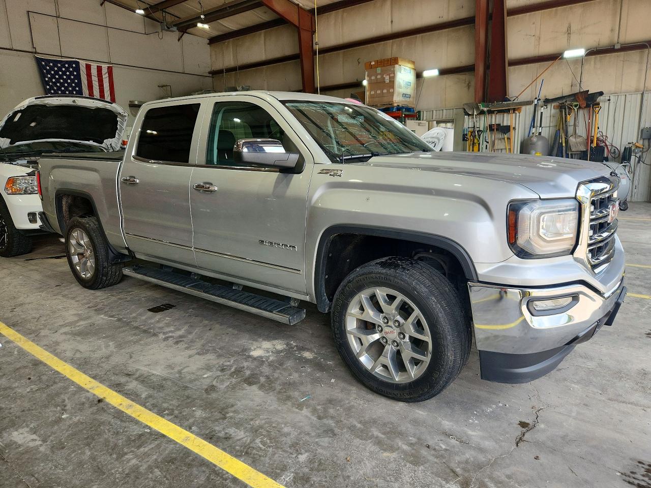 2018 GMC SIERRA