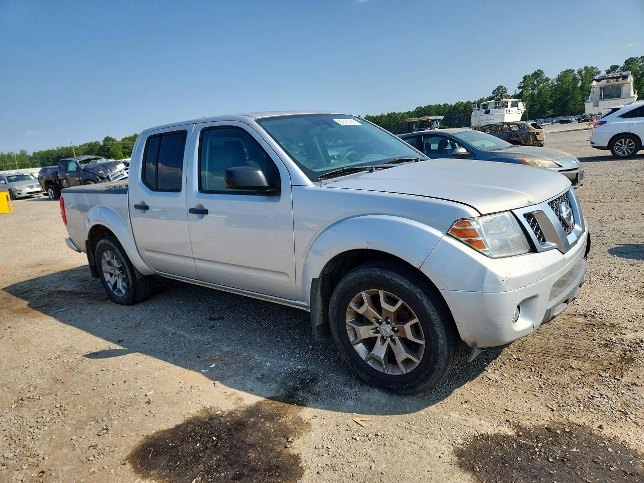 2020 NISSAN FRONTIER