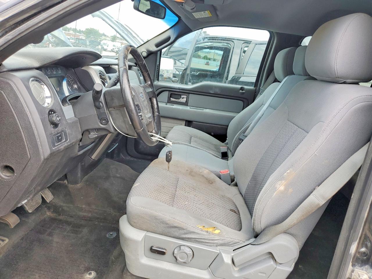 2012 FORD F150