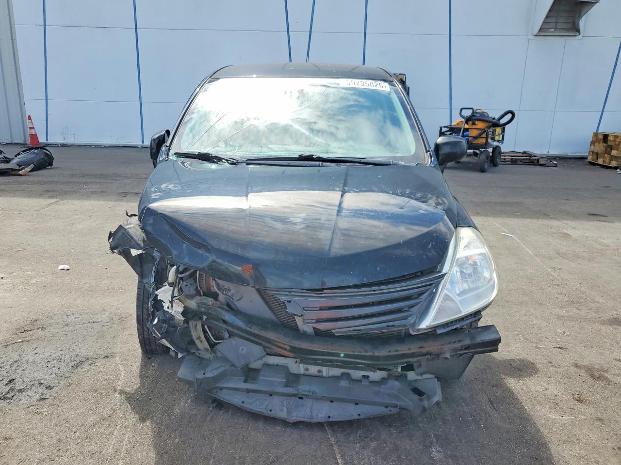2012 NISSAN VERSA