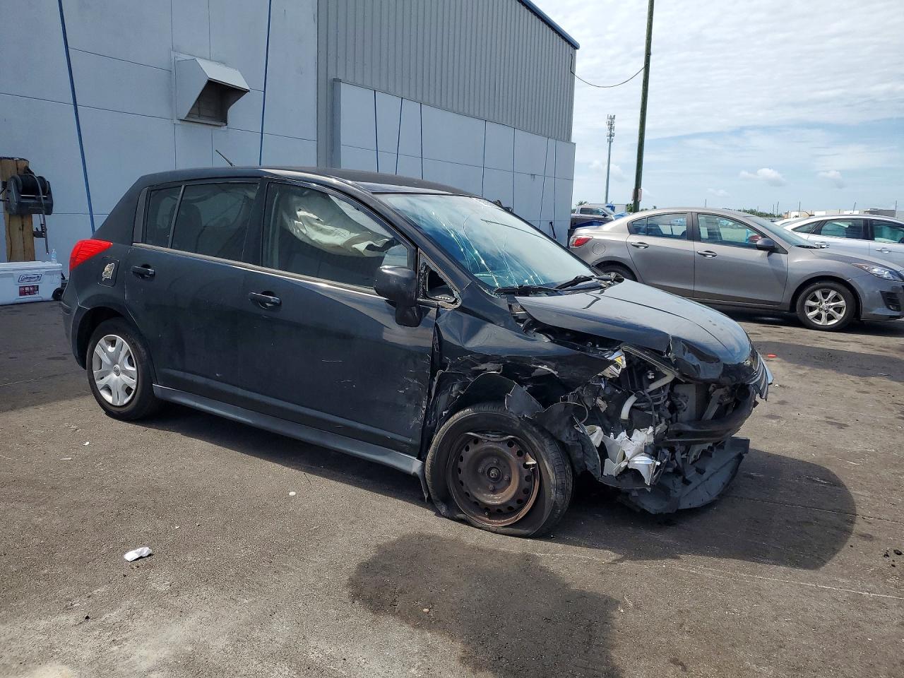 2012 NISSAN VERSA