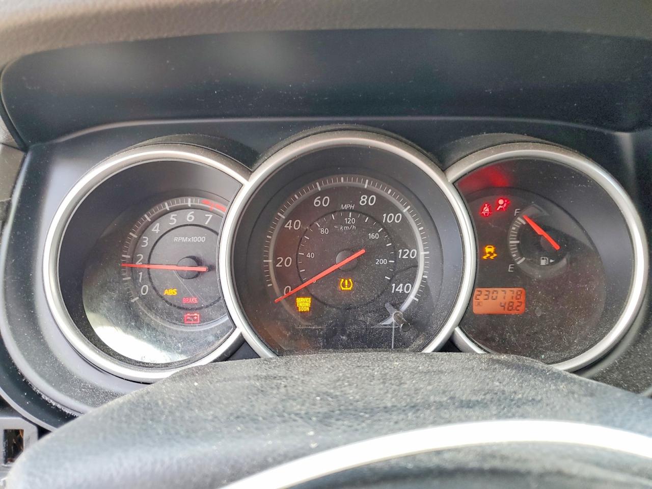 2012 NISSAN VERSA