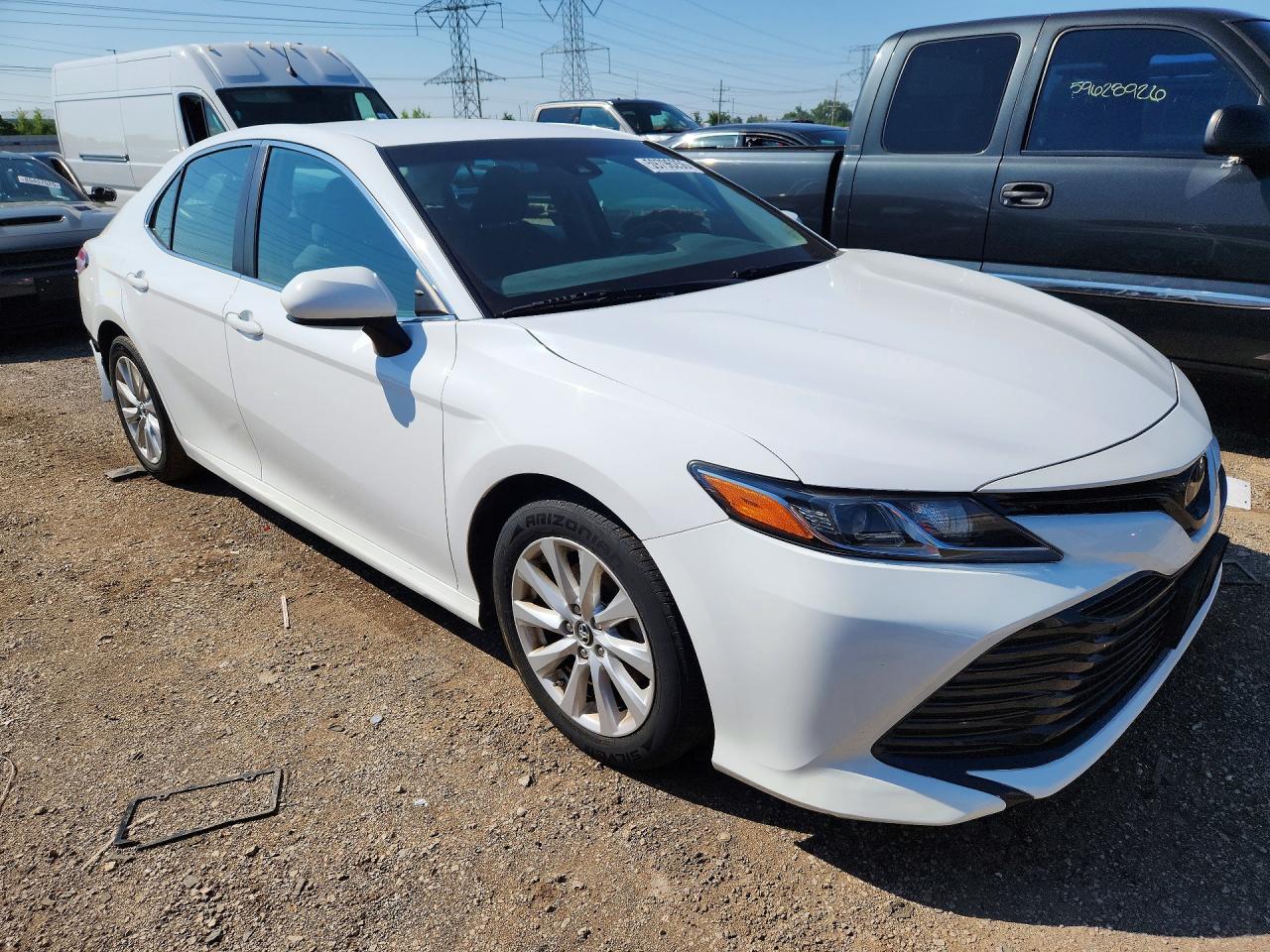 2018 TOYOTA CAMRY
