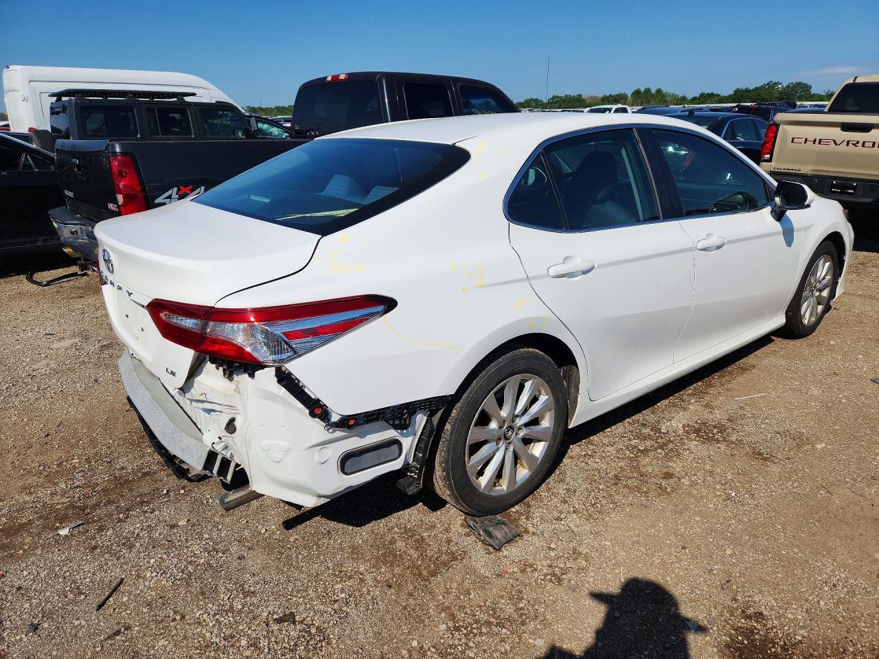 2018 TOYOTA CAMRY