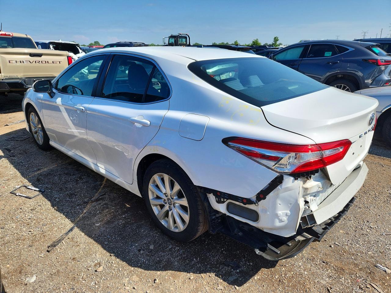 2018 TOYOTA CAMRY