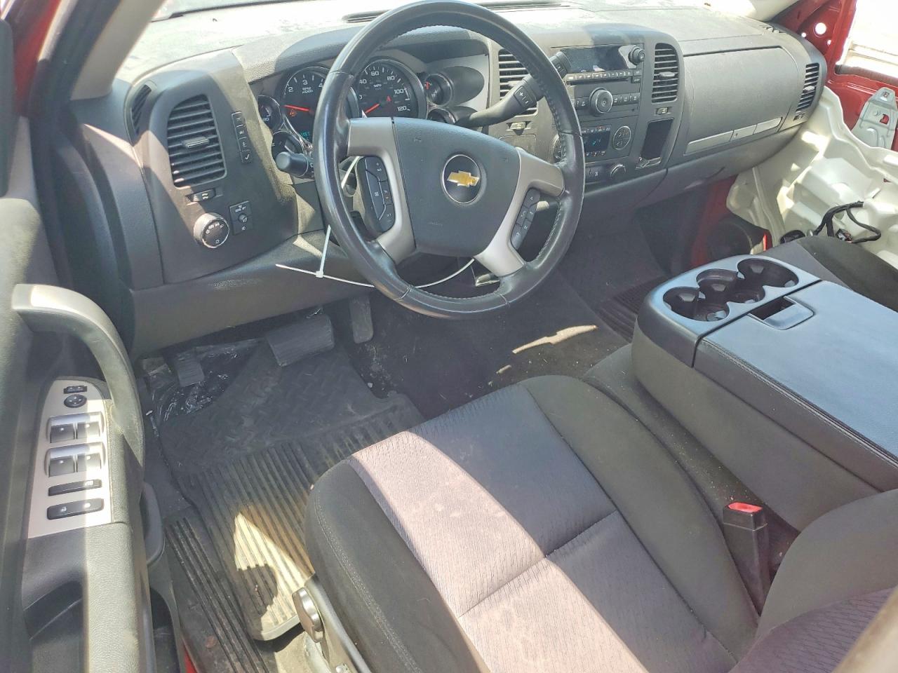 2011 CHEVROLET SILVERADO