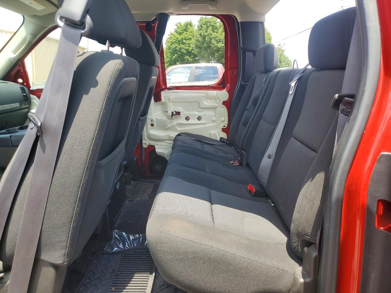 2011 CHEVROLET SILVERADO