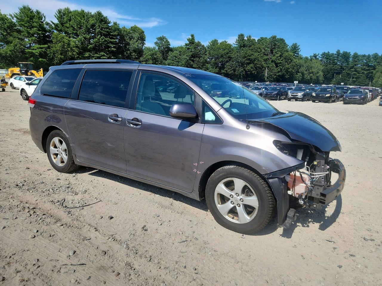 2014 TOYOTA SIENNA