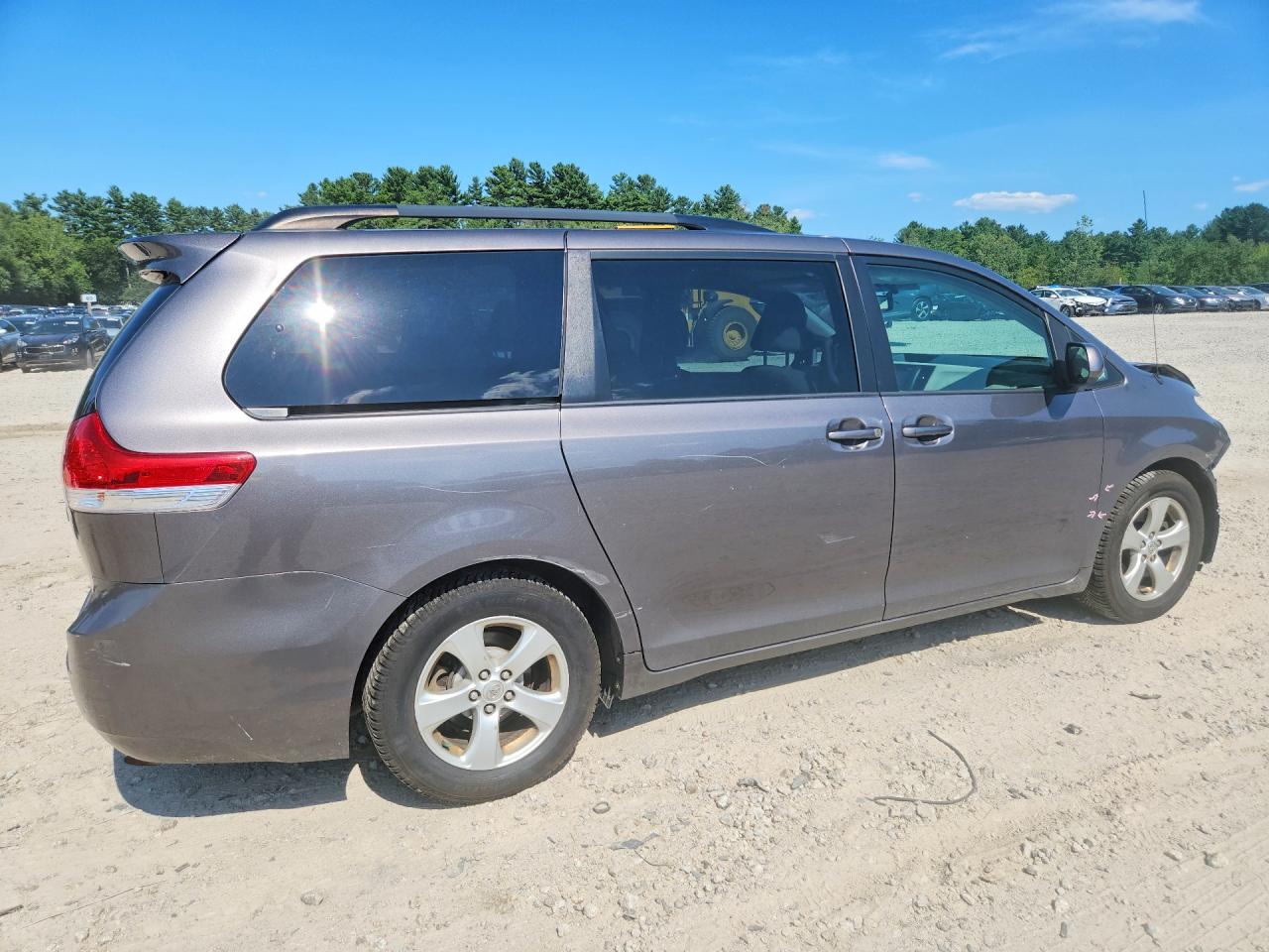 2014 TOYOTA SIENNA