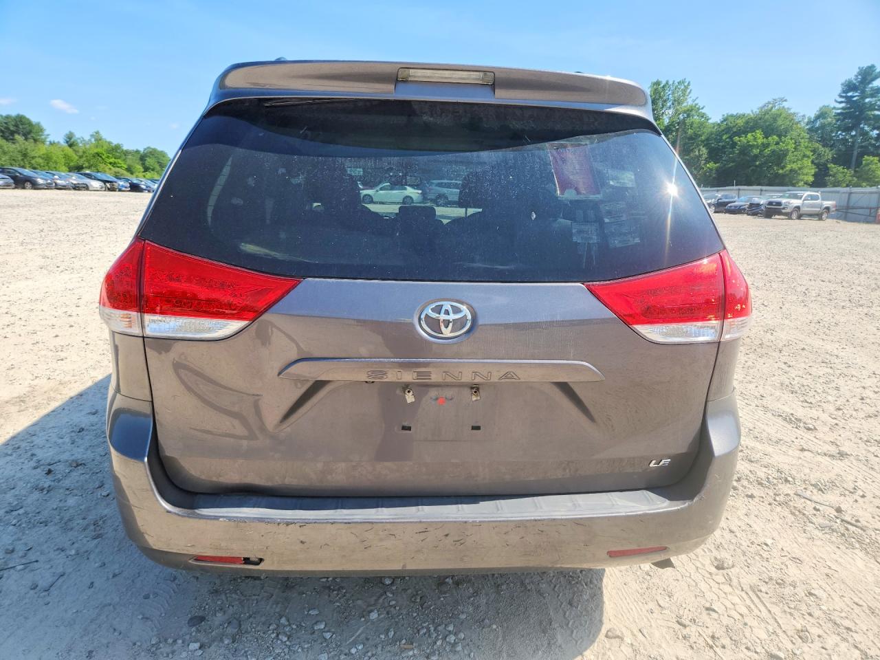2014 TOYOTA SIENNA