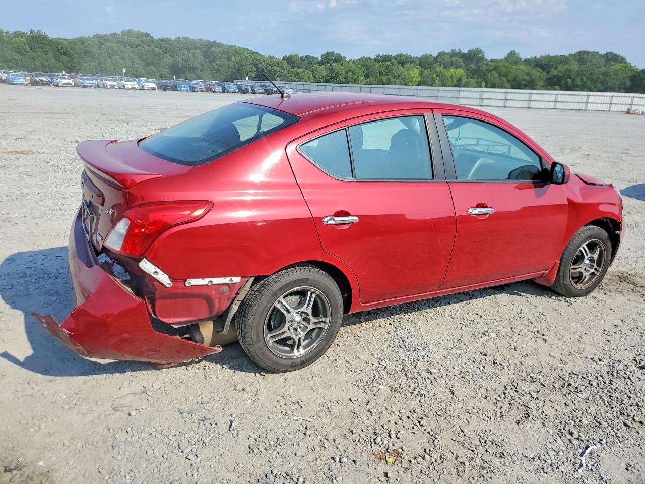 2013 NISSAN VERSA