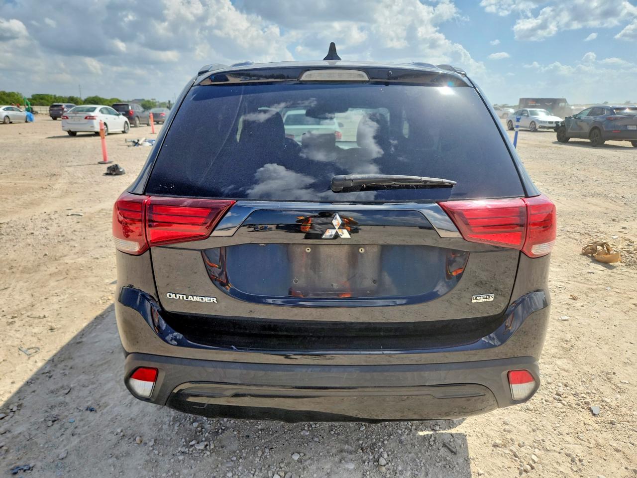 2020 MITSUBISHI OUTLANDER