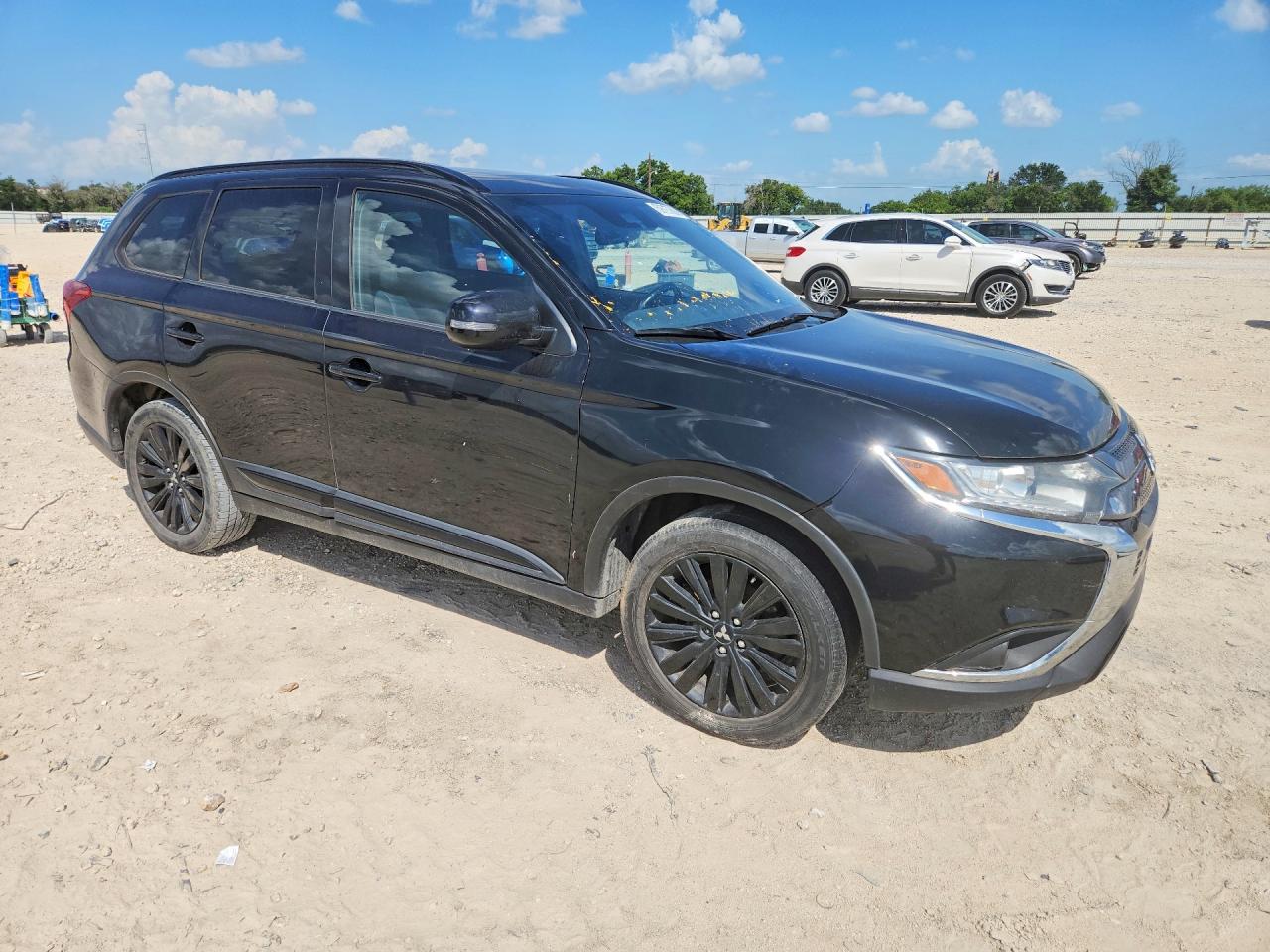 2020 MITSUBISHI OUTLANDER