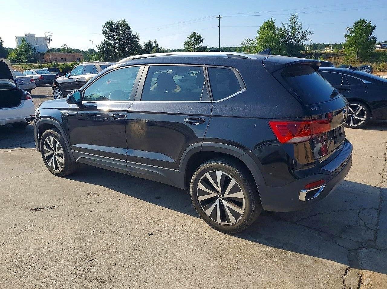 2022 VOLKSWAGEN TAOS SE