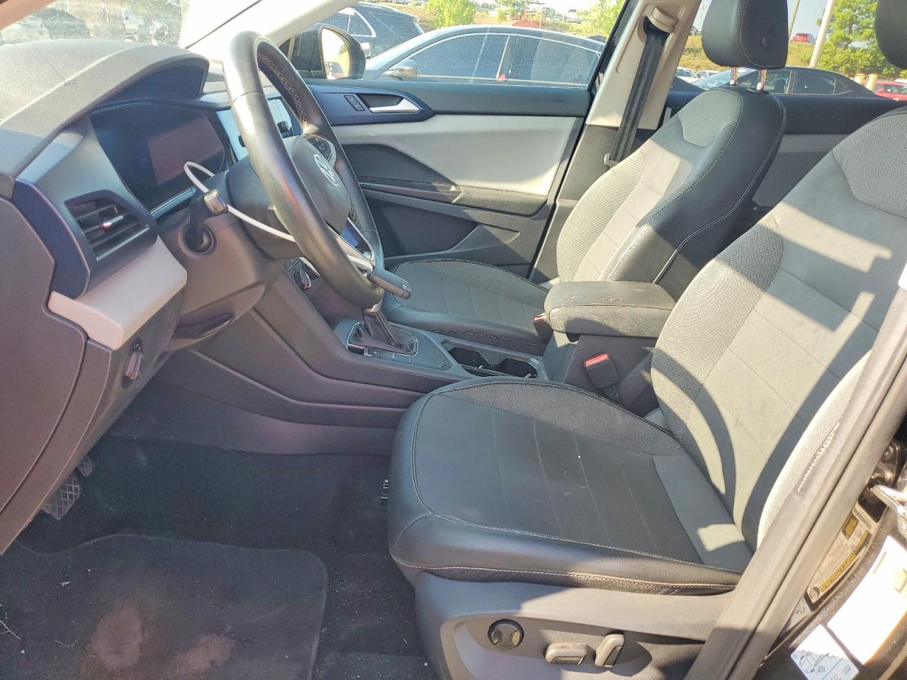 2022 VOLKSWAGEN TAOS SE