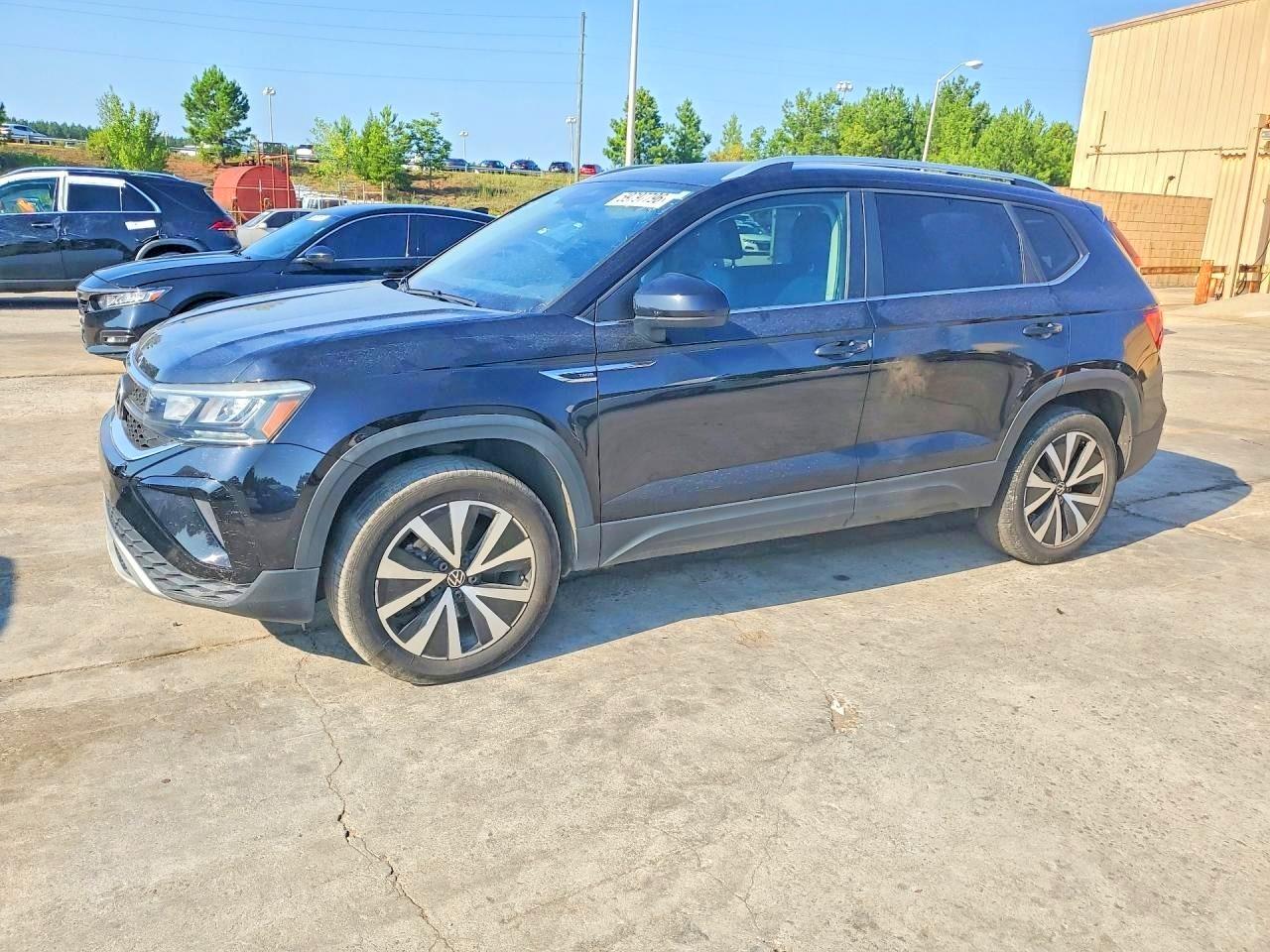 2022 VOLKSWAGEN TAOS SE