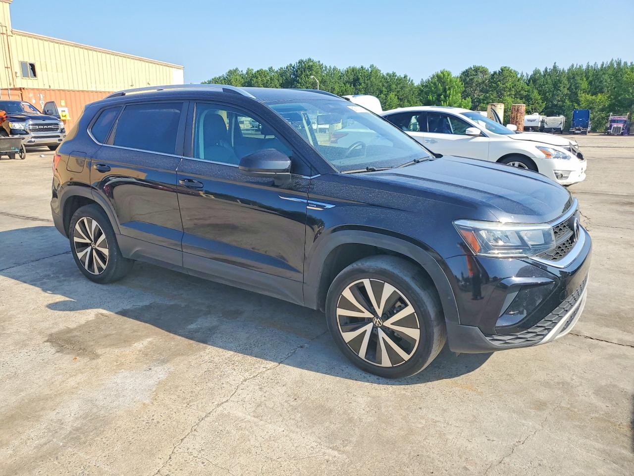 2022 VOLKSWAGEN TAOS SE