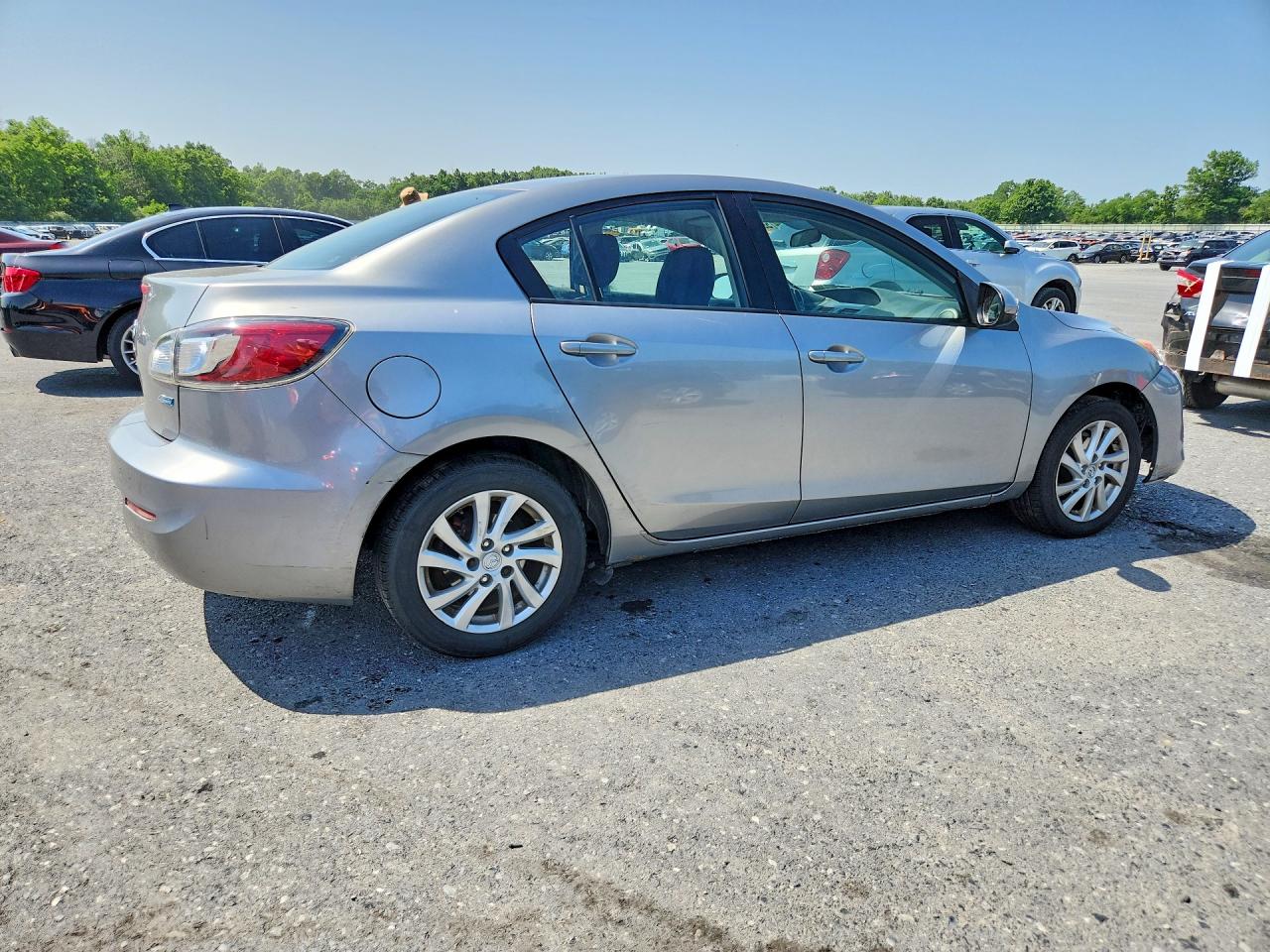 2012 MAZDA 3