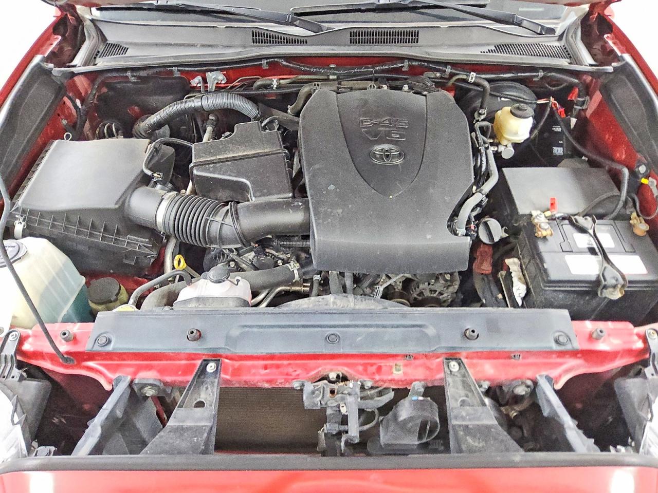 2016 TOYOTA TACOMA