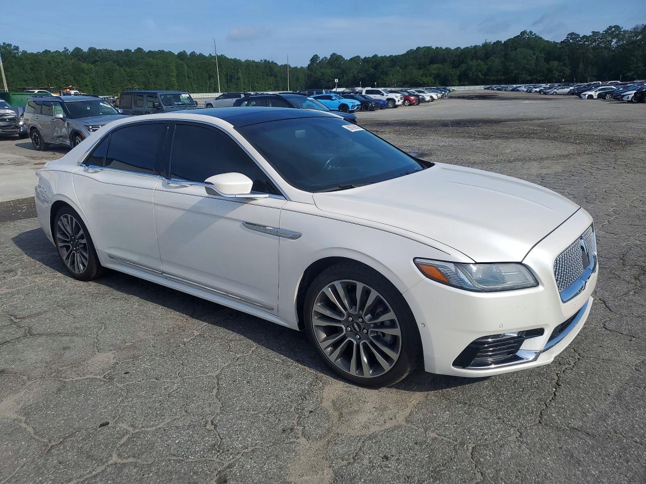 2017 LINCOLN CONTINENTL