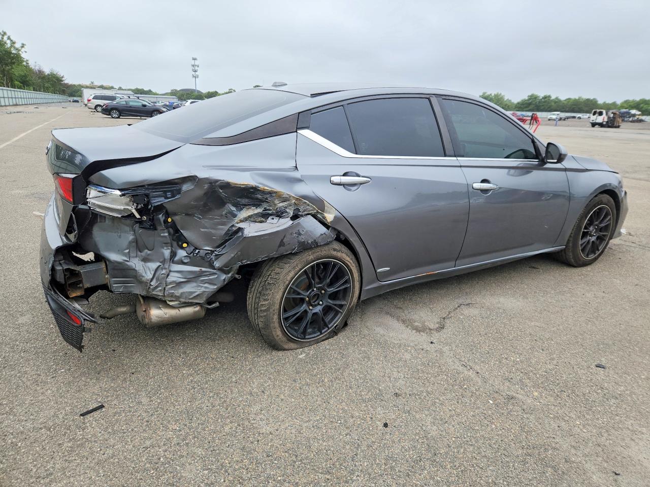 2019 NISSAN ALTIMA