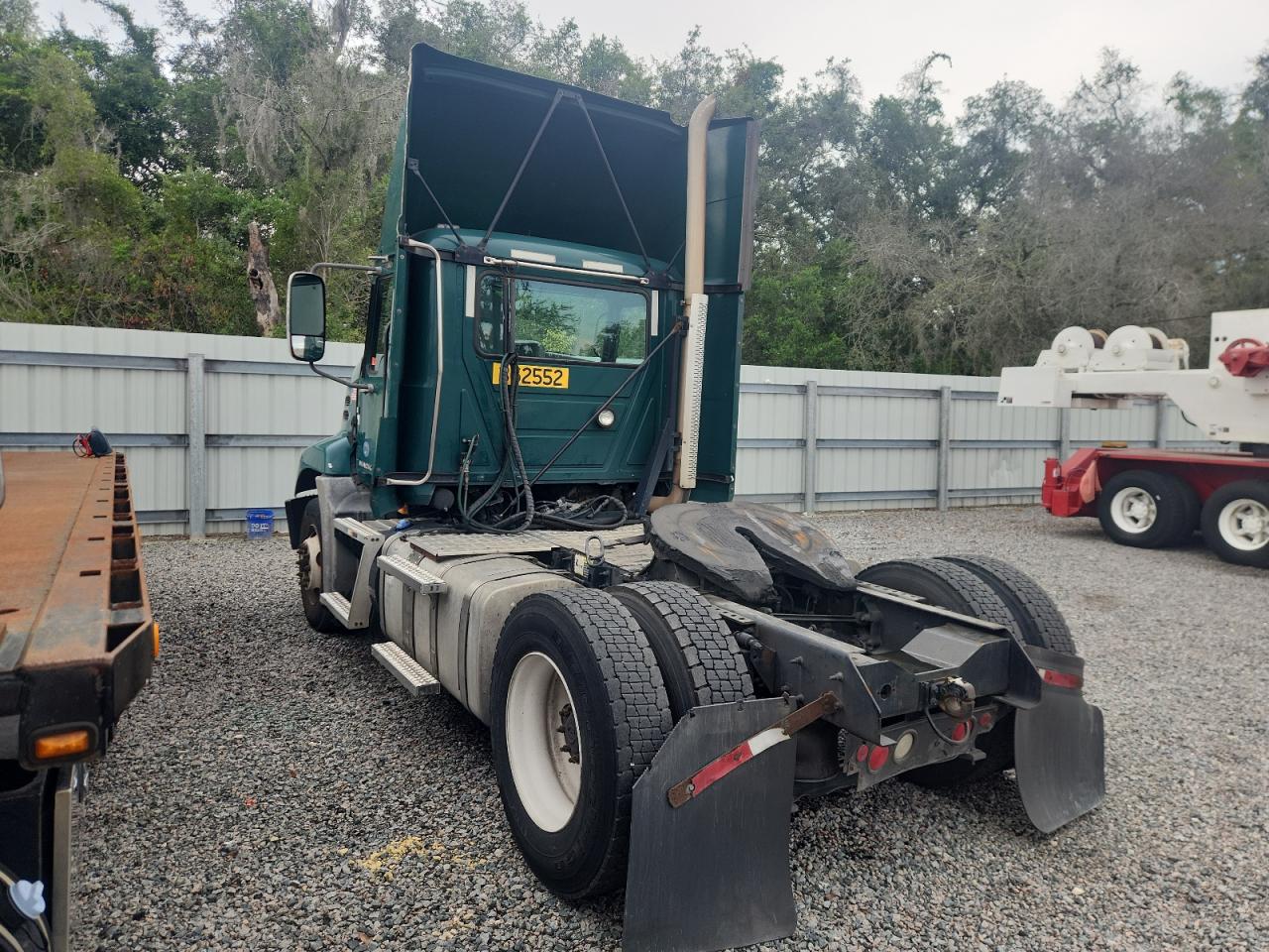 2017 MACK CXU613