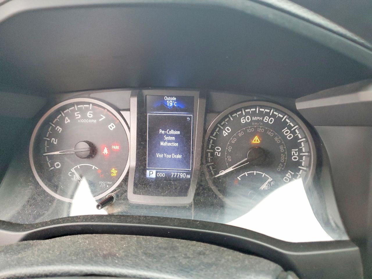 2018 TOYOTA TACOMA