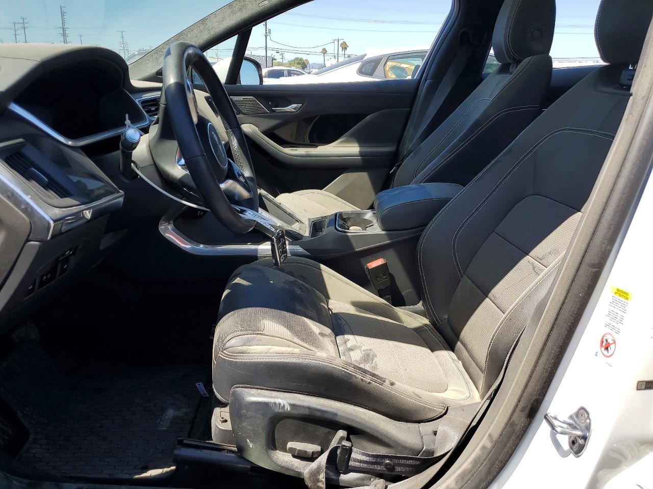 2019 JAGUAR BUV