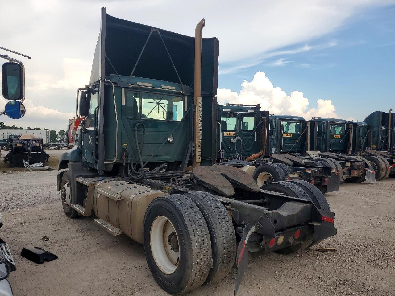2015 MACK ALL OTHER