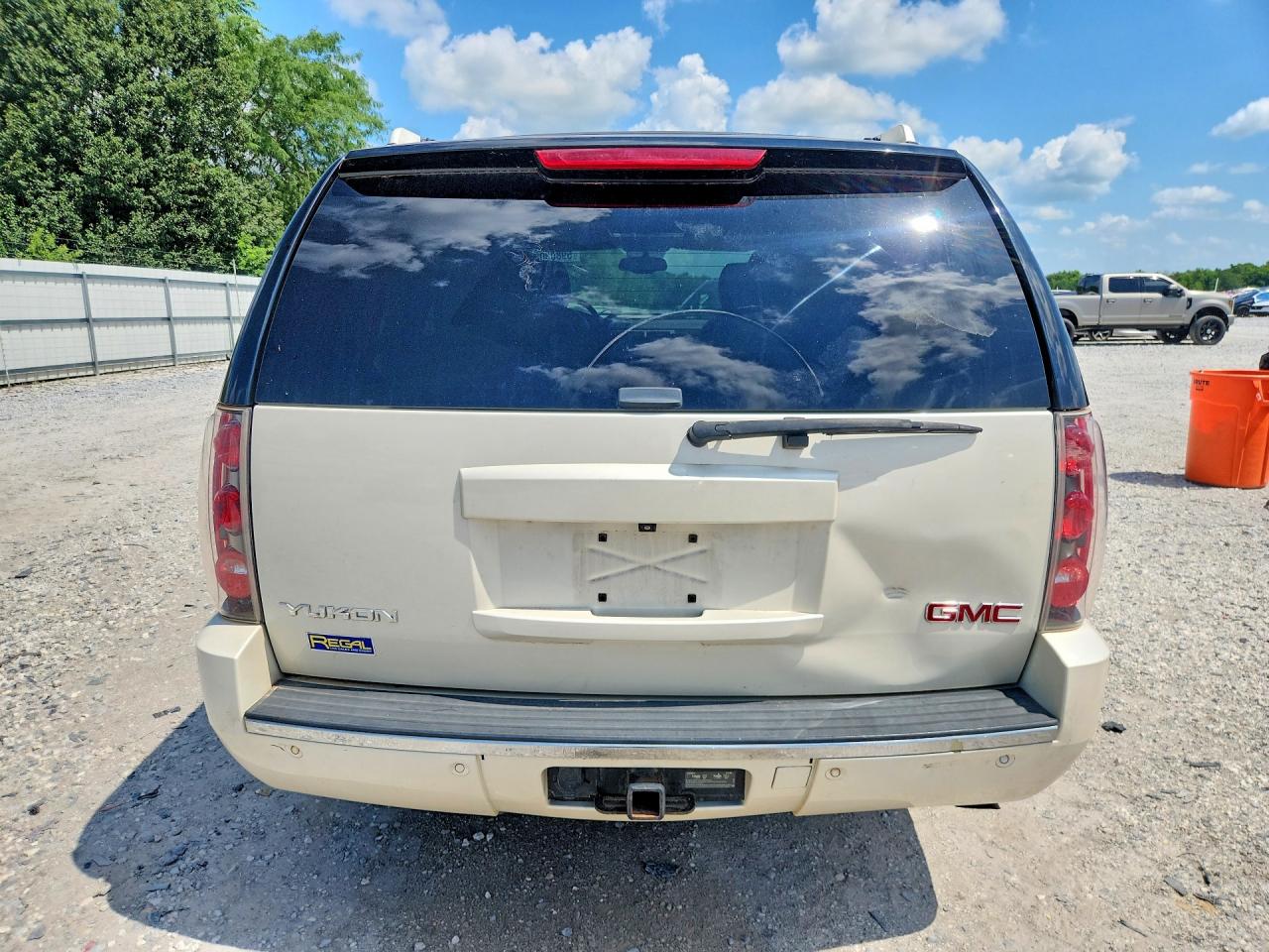 2014 GMC YUKON