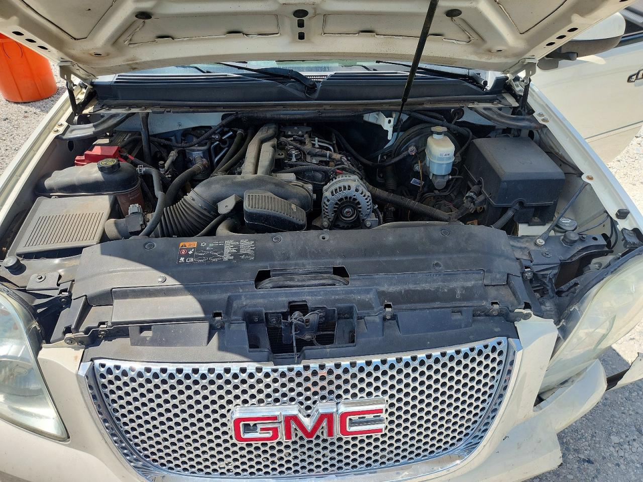 2014 GMC YUKON