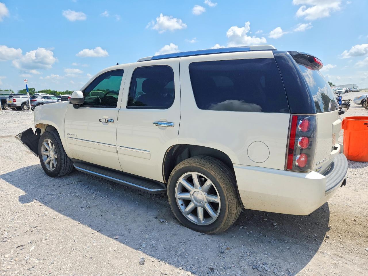 2014 GMC YUKON