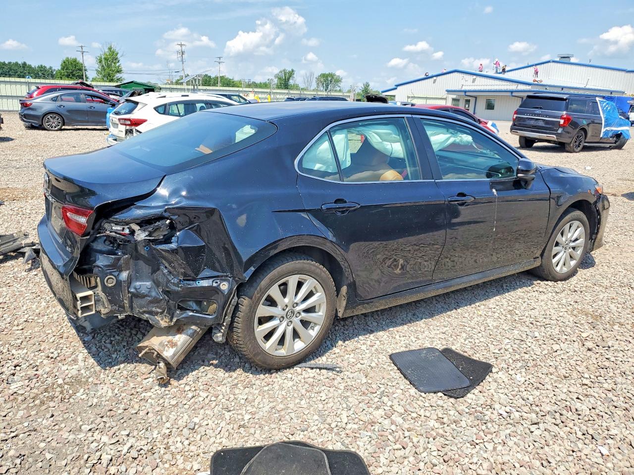 2018 TOYOTA CAMRY