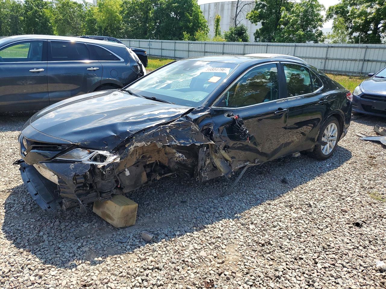 2018 TOYOTA CAMRY