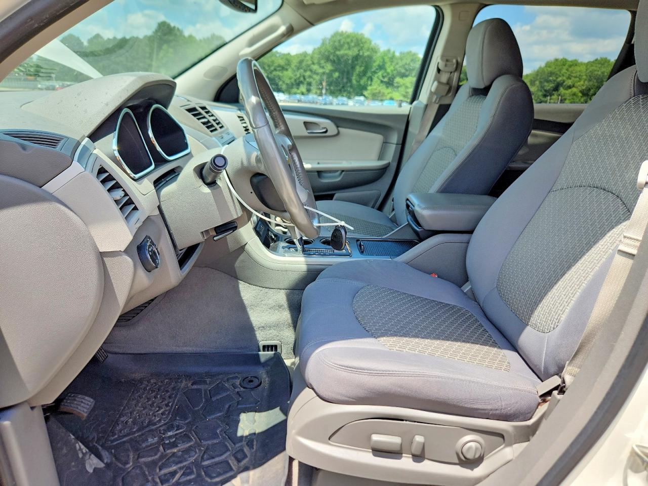 2011 CHEVROLET TRAVERSE
