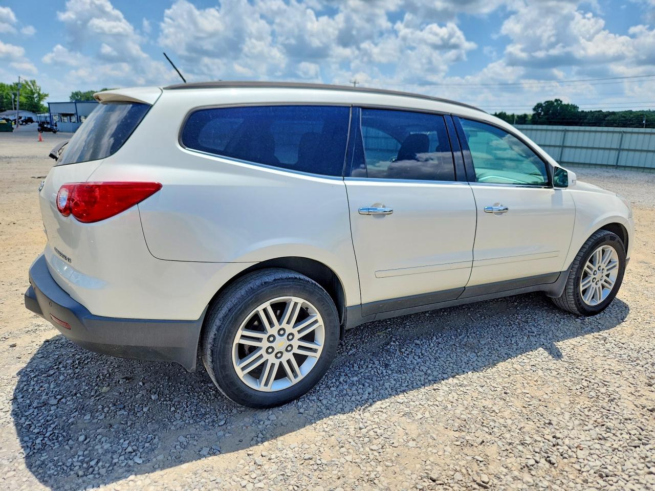 2011 CHEVROLET TRAVERSE