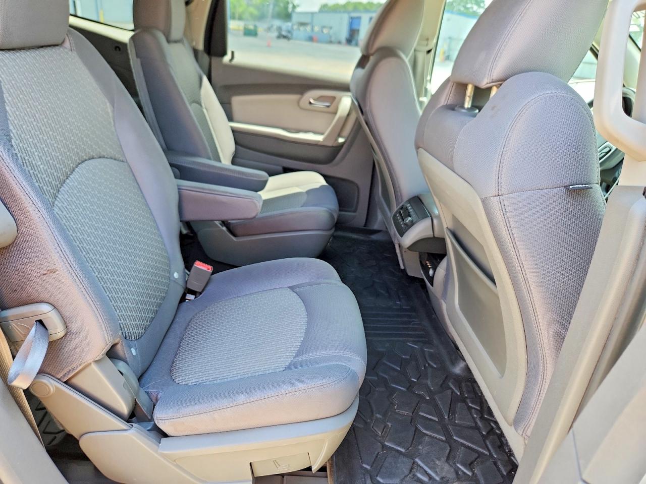 2011 CHEVROLET TRAVERSE