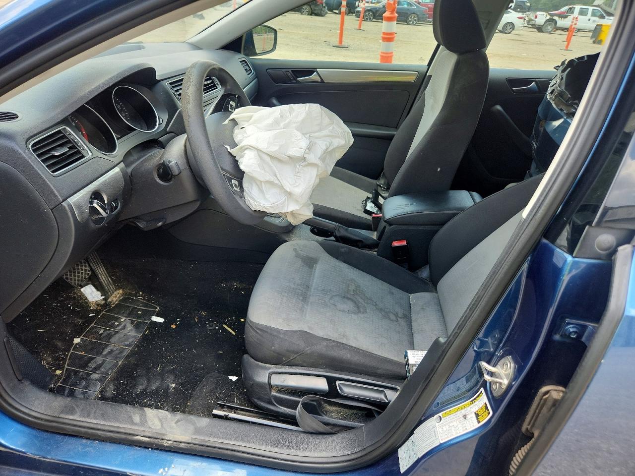 2017 VOLKSWAGEN JETTA