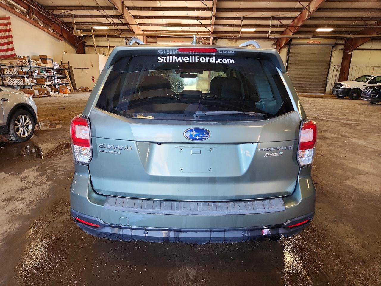 2017 SUBARU FORESTER