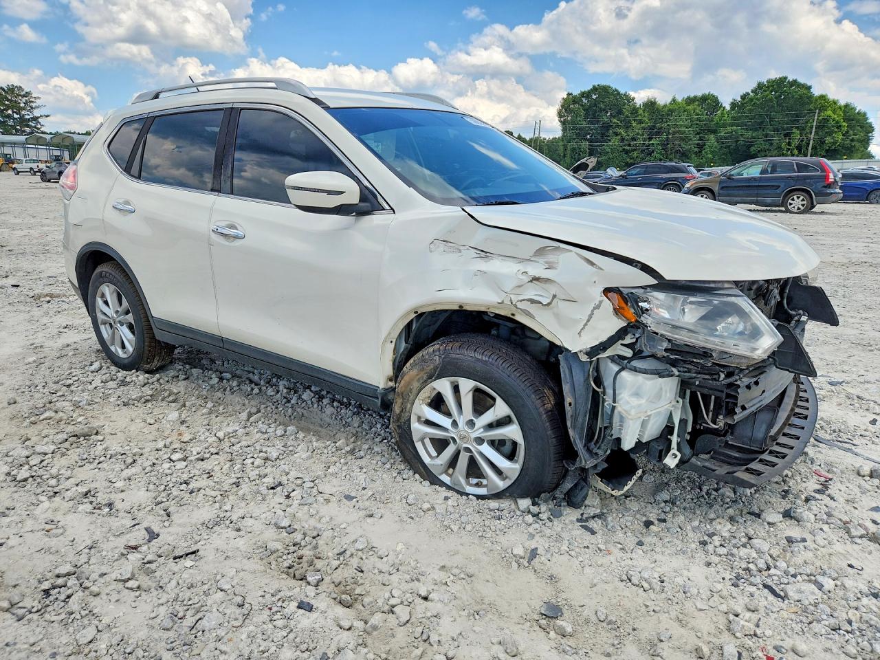 2016 NISSAN ROGUE