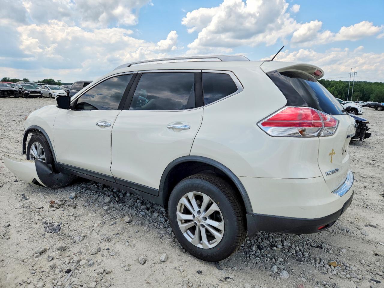 2016 NISSAN ROGUE