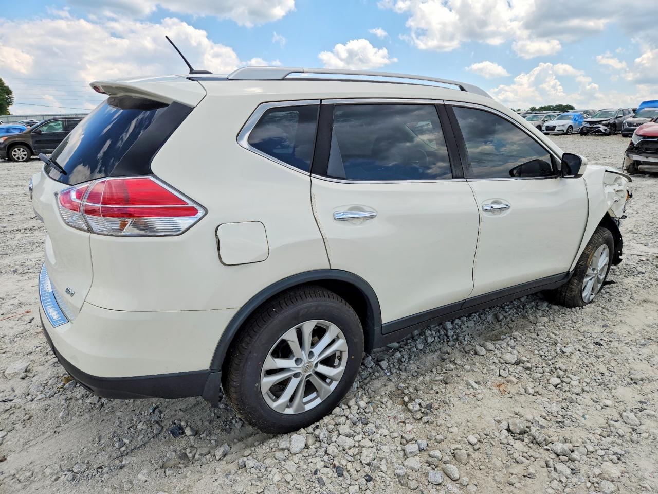 2016 NISSAN ROGUE