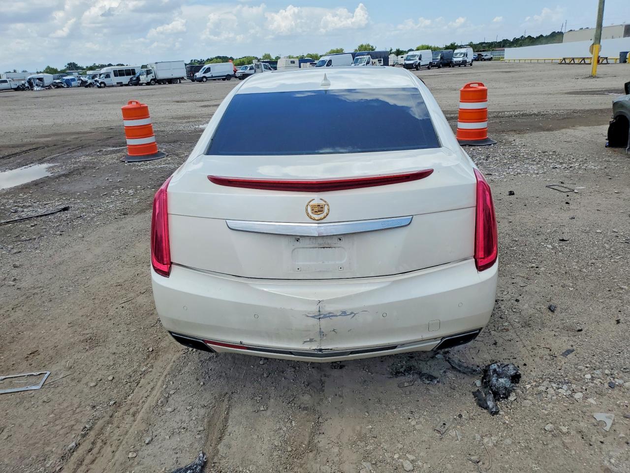 2013 CADILLAC XTS